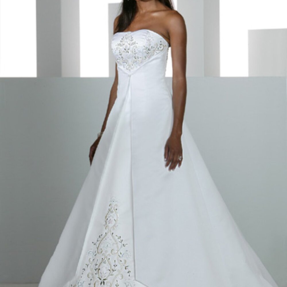 Aline Satin Ballgown Wedding Dress, Split-Front Embroidered Lace Midieval Classi